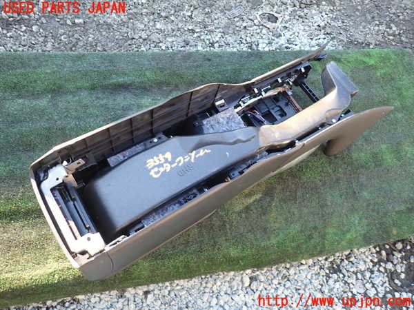 1UPJ-9235597540]フーガハイブリッド(HY51)センターコンソール 中古_5