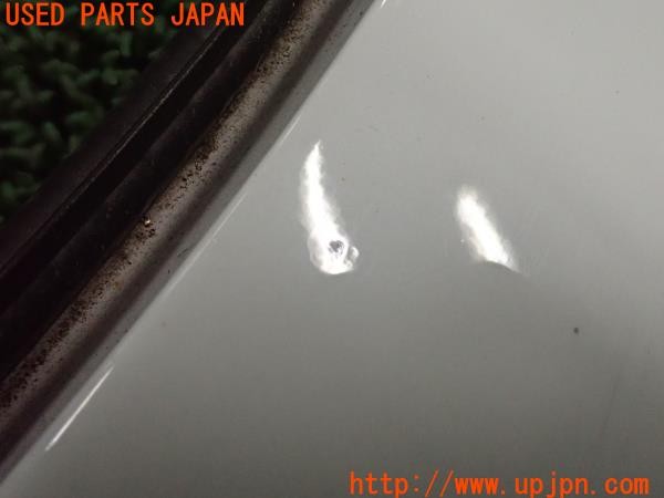 3UPJ=9235600012]MR2(SW20)後期 V型 純正 エンジンフードカバー サイドパネル 中古_4