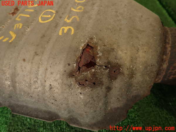 2UPJ-9235602661]MR2(SW20) (V型)触媒1 (ジャンク品) 中古_2