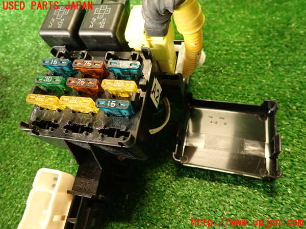2UPJ-9235606743]MR2(SW20) (V型)ヒューズボックス3 中古_4