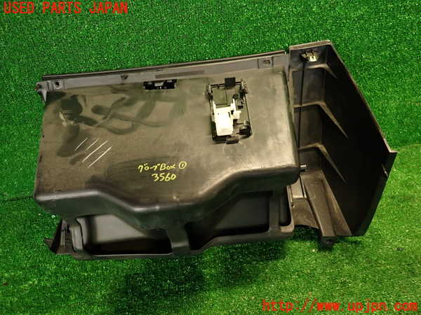 2UPJ-9235607516]MR2(SW20) (V型)グローブボックス1 中古_5