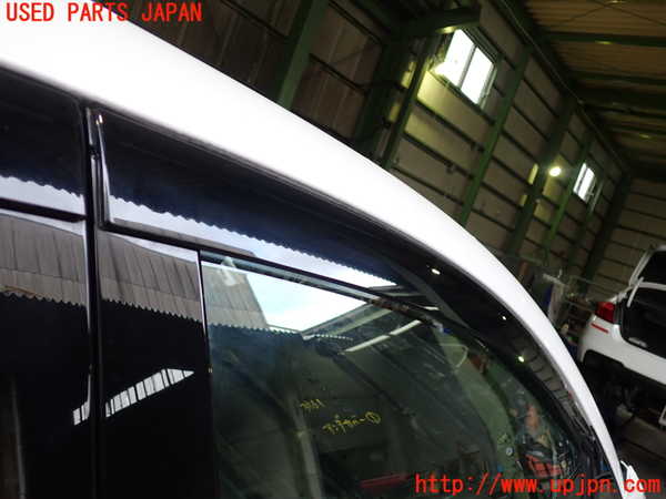 2UPJ-9235611230]日産リーフ(ZE1)右前ドア 中古_2