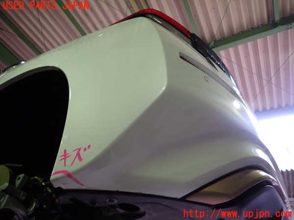 2UPJ-9235611610]日産リーフ(ZE1)リアバンパー 中古_3