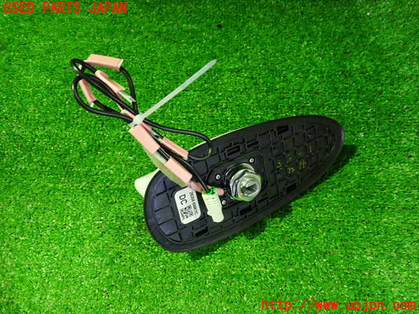 2UPJ-9235616550]日産リーフ(ZE1)アンテナ 中古_2