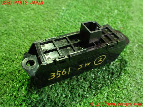 2UPJ-9235616307]日産リーフ(ZE1)スイッチ2 (メーター照度、TRIPRESET) 中古_2