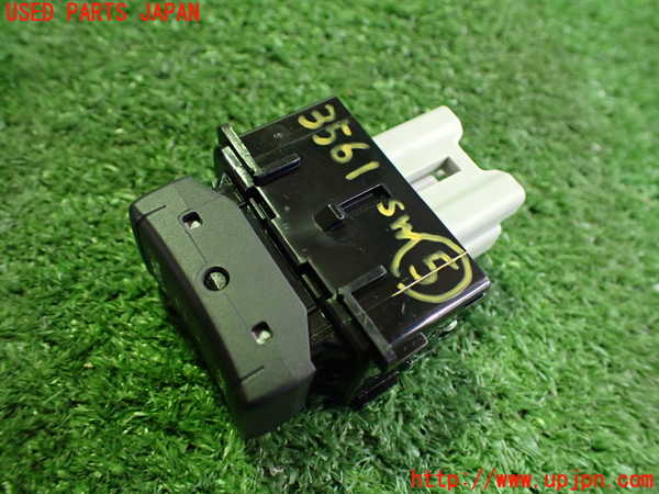 2UPJ-9235616310]日産リーフ(ZE1)スイッチ5 (シートヒーター) 中古_2