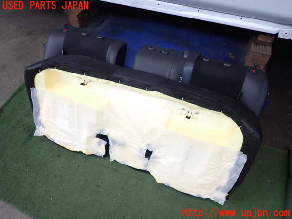 2UPJ-9235617385]日産リーフ(ZE1)リアシート 中古_5