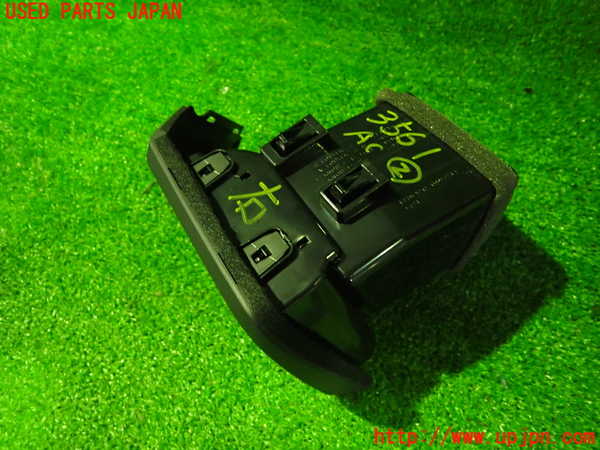 2UPJ-9235617527]日産リーフ(ZE1)エアコン吹き出し口2 (右側) 中古_3