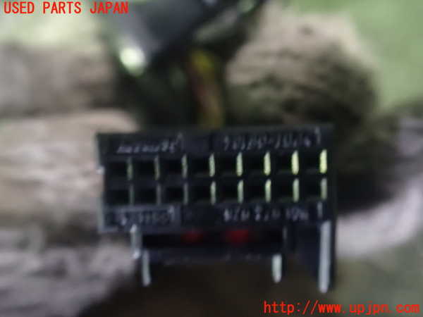 2UPJ-9235621210]アウディ・Q3(8UCPSF)右ドアミラー 中古_3