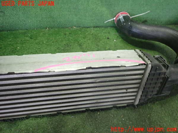 2UPJ-9235622451]アウディ・Q3(8UCPSF)インタークーラー1 中古_3