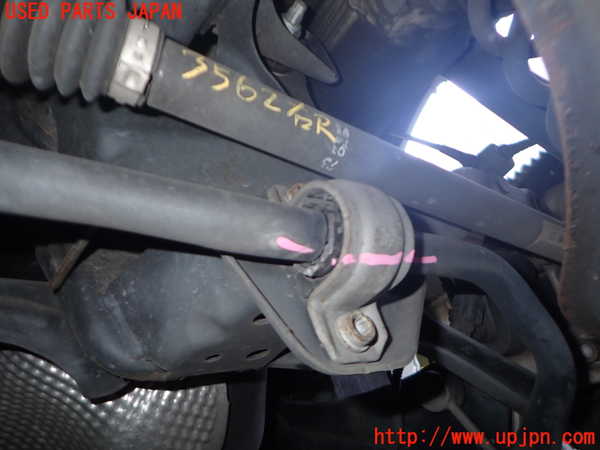 2UPJ-9235625445]アウディ・Q3(8UCPSF)リアスタビライザー 中古_3