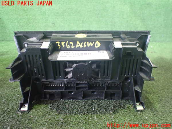 2UPJ-9235626066]アウディ・Q3(8UCPSF)エアコンスイッチ1 中古_2
