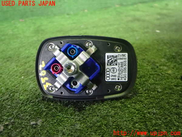 2UPJ-9235626550]アウディ・Q3(8UCPSF)アンテナ 中古_3