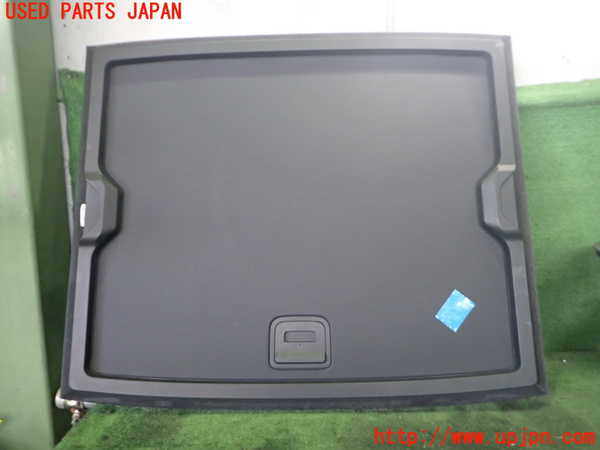 2UPJ-9235627771]アウディ・Q3(8UCPSF)ラゲッジトレイ1 中古_2