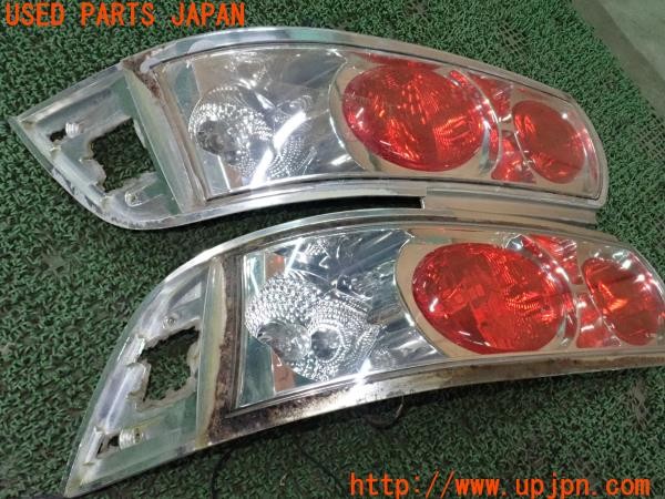 3UPJ=9235630547]MR2(SW20)前期 II型 社外テールランプ 純正ガーニッシュ セット 難有 中古_3