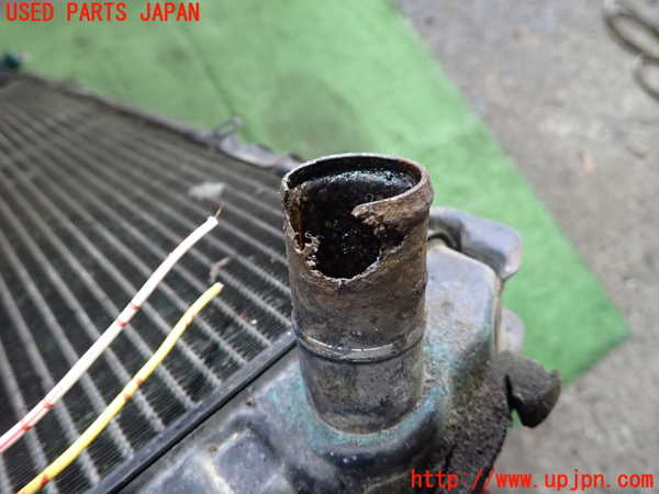 2UPJ-9235632321]MR2(SW20)ラジエーター1 (ジャンク品) 中古_4