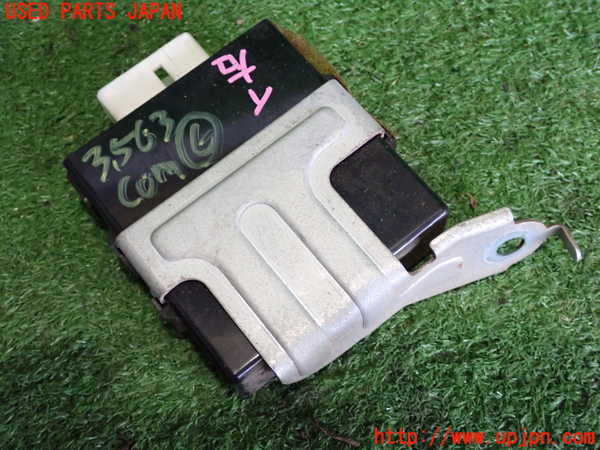 2UPJ-9235636151]MR2(SW20)コンピューター6 (87989-17020) 中古_2