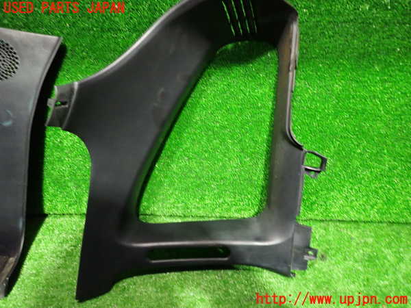 2UPJ-9235637675]MR2(SW20)右リアピラートリム 中古_2