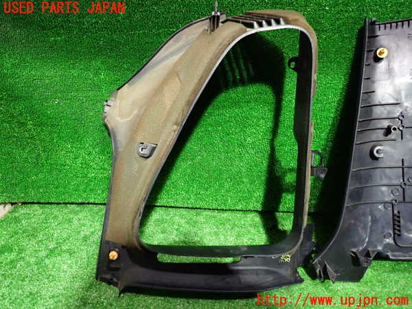 2UPJ-9235637680]MR2(SW20)左リアピラートリム 中古_4