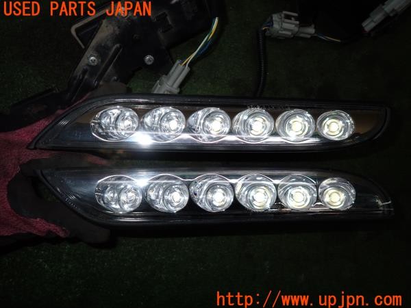 3UPJ=9235640590]ジューク ニスモ(NF15)前期 純正 STANLEY スタンレー W1512R W1512L デイライト 中古_2