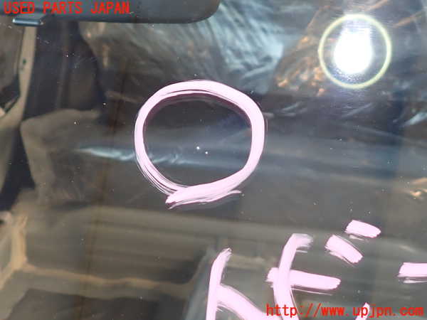 2UPJ-9235641195]ジューク NISMO(NF15)フロントガラス (M411) 中古_2