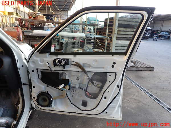 2UPJ-9235641230]ジューク NISMO(NF15)右前ドア (M2H3) 中古_5