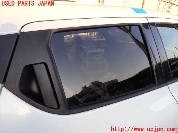 2UPJ-9235641290]ジューク NISMO(NF15)右後ドア (43R-007953) 中古_3