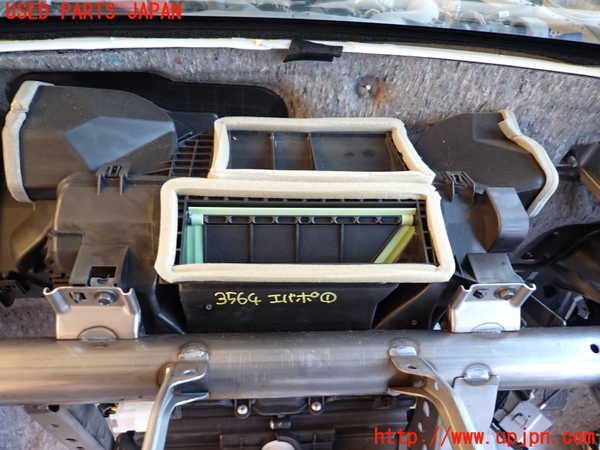 2UPJ-9235646081]ジューク NISMO(NF15)エバポレーター1 中古_2