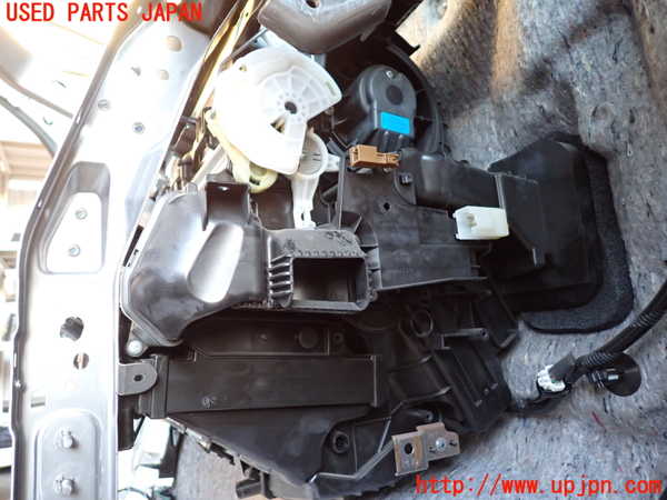 2UPJ-9235646081]ジューク NISMO(NF15)エバポレーター1 中古_4