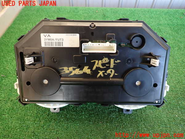 2UPJ-9235646170]ジューク NISMO(NF15)スピードメーター 中古_2