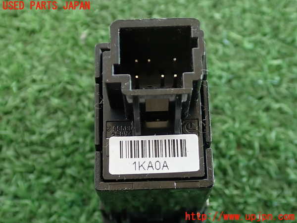 2UPJ-9235646307]ジューク NISMO(NF15)スイッチ2 (TRC OFF) 中古_3