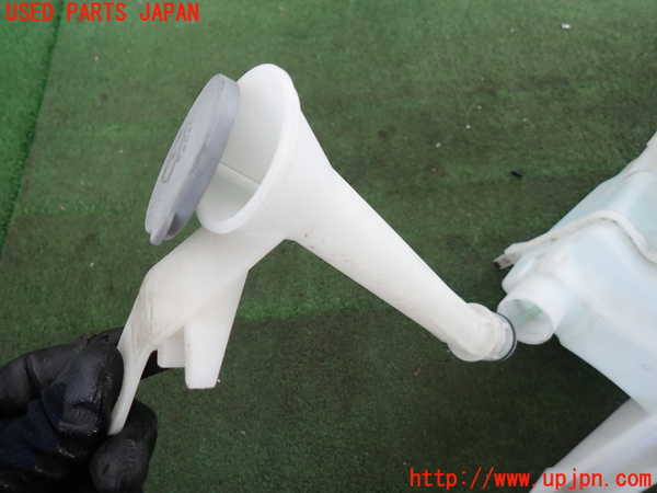 2UPJ-9235646791]ジューク NISMO(NF15)ウォッシャータンク1 中古_5