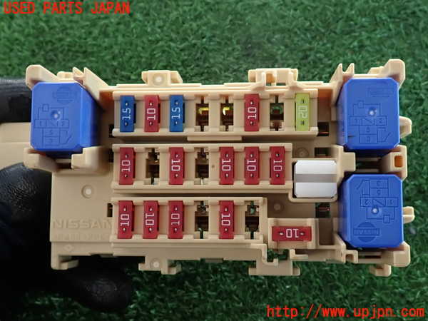 2UPJ-9235646741]ジューク NISMO(NF15)ヒューズボックス1 中古_3