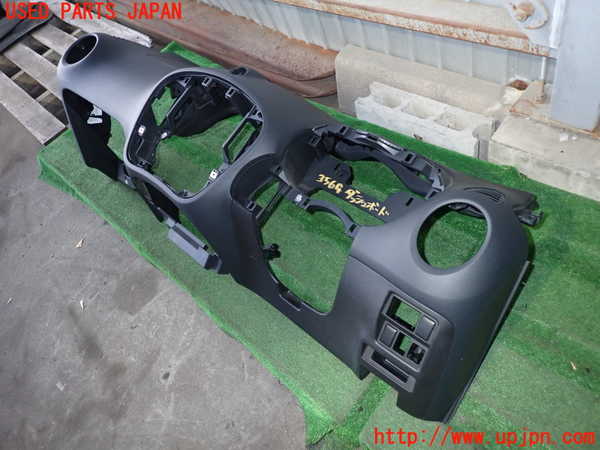 2UPJ-9235647505]ジューク NISMO(NF15)ダッシュボード 中古_2