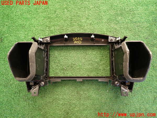 2UPJ-9235647526]ジューク NISMO(NF15)エアコン吹き出し口1 (真中) 中古_2
