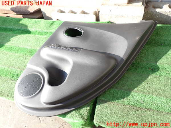 2UPJ-9235641294]ジューク NISMO(NF15)右後ドア内張り 中古_2