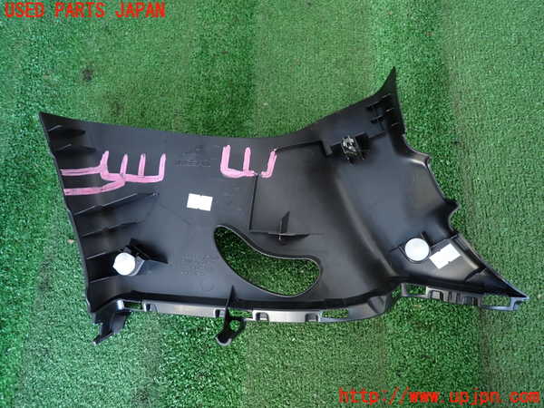 2UPJ-9235647680]ジューク NISMO(NF15)左リアピラートリム 中古_4