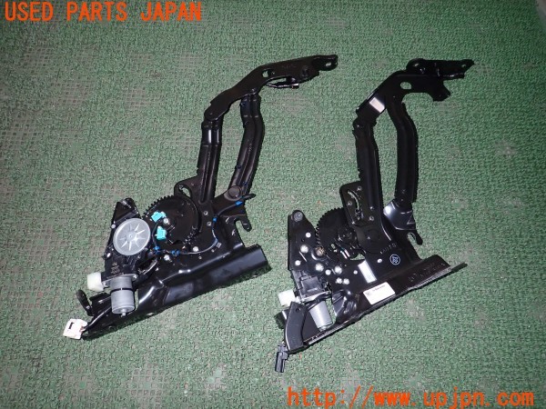 3UPJ=9235650566]ロードスター RF VS(NDERC)前期 純正 リンクデッキ ルーフヒンジ 中古_2