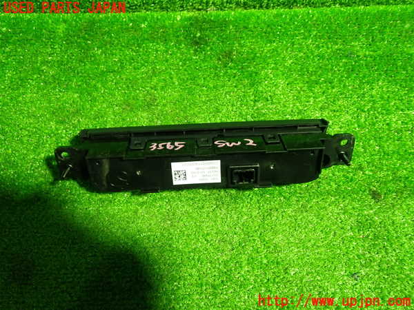 1UPJ-9235656307]ロードスター RF(NDERC)スイッチ2 (シートヒーター) 中古_2
