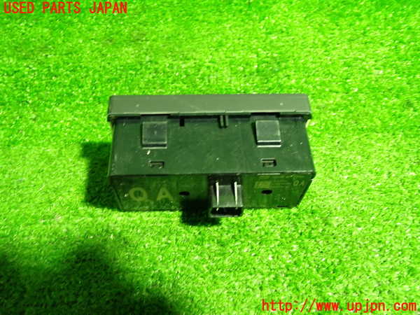 1UPJ-9235656308]ロードスター RF(NDERC)スイッチ3 (i-stop OFF、レーンキープアシストOFF、VSC OFF、ソナー) 中古_2