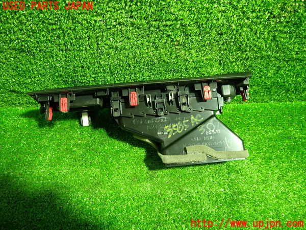 1UPJ-9235657528]ロードスター RF(NDERC)エアコン吹き出し口3 (真中) 中古_3
