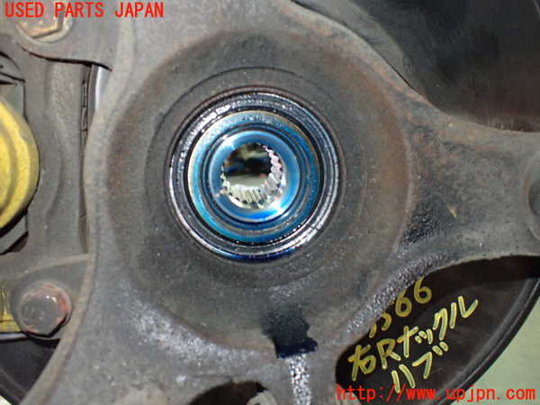 1UPJ-9235664300]ビート(PP1)右リアナックルハブ 中古_3