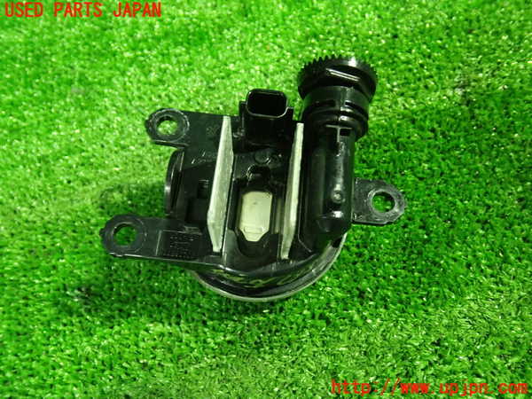 1UPJ-9235671180]セレナ e-POWER(GFC28)右フォグ 中古_2