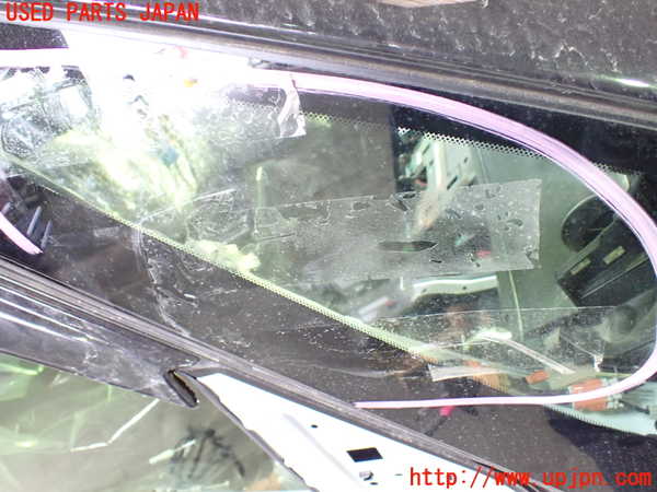 1UPJ-9235671200]セレナ e-POWER(GFC28)右フロント三角窓ガラス 中古(43R-00011 M308)_2