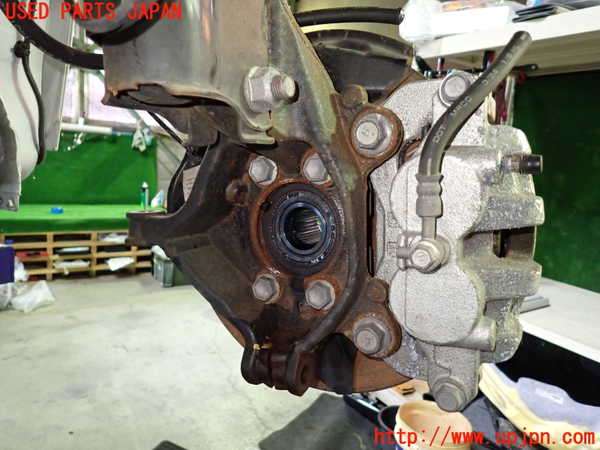 1UPJ-9235674295]セレナ e-POWER(GFC28)左フロントナックルハブ 中古_2