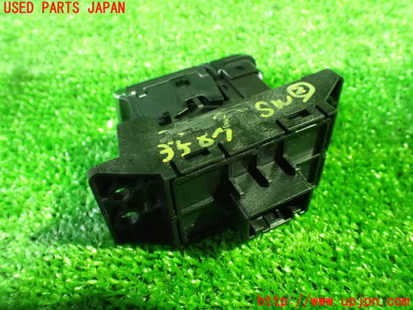 1UPJ-9235676307]セレナ e-POWER(GFC28)スイッチ2 (AUTO HOLD、電動パーキングブレーキ) 中古_2