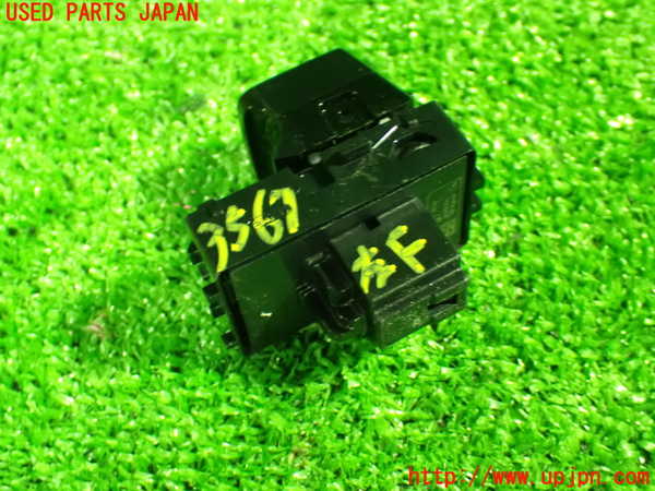 1UPJ-9235676245]セレナ e-POWER(GFC28)左前パワーウィンドウスイッチ 中古_2