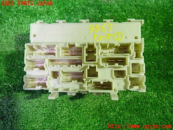 1UPJ-9235676741]セレナ e-POWER(GFC28)ヒューズボックス1 中古_2
