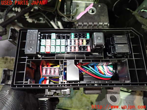 1UPJ-9235676742]セレナ e-POWER(GFC28)ヒューズボックス2 中古_3
