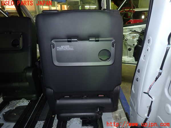 1UPJ-9235677145]セレナ e-POWER(GFC28)右2列目シート 中古_4
